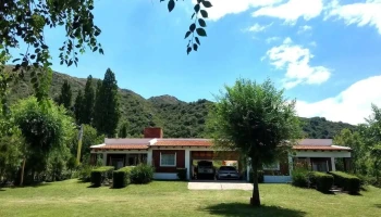 Cabañas Los Olmos - Potrero De Los Funes