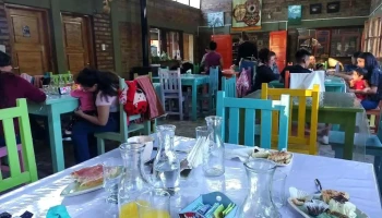 La Pierina, casa de té - Iglesia