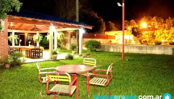 Los Laureles : Cabañas - Paso De La Patria