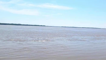 Reflejos del Paraná - Empedrado