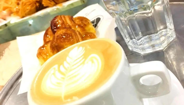 Aires De Belgrano Panaderia Confiteria Cafeteria Capuchino - Cdad. Autónoma de Buenos Aires