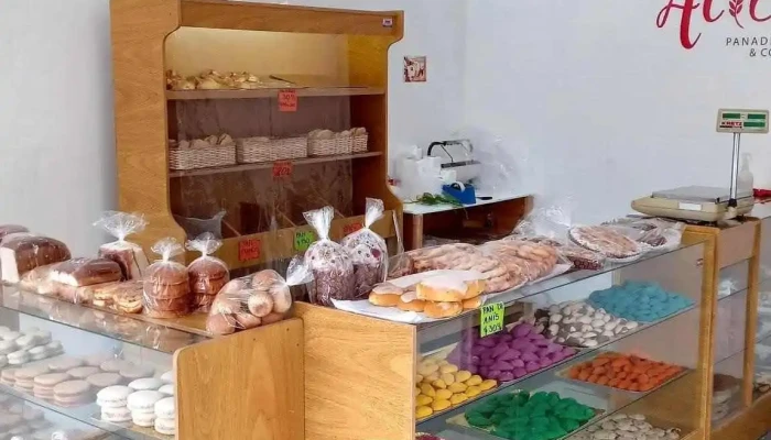 Alicia Panaderia Y Confiteria Vitrina - Maipú