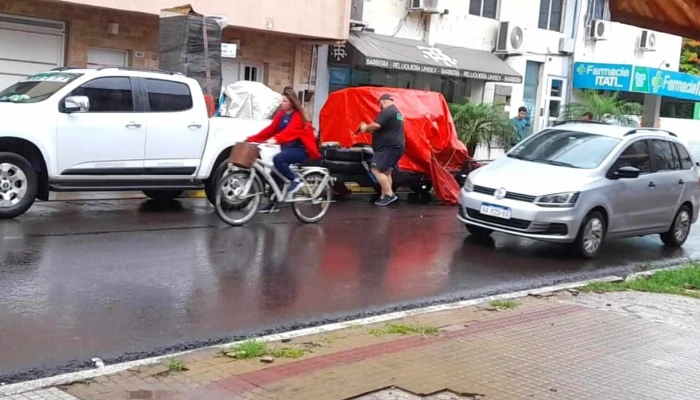 Auxilios Y Mudanzas Litoral -  Donde - Monte Caseros