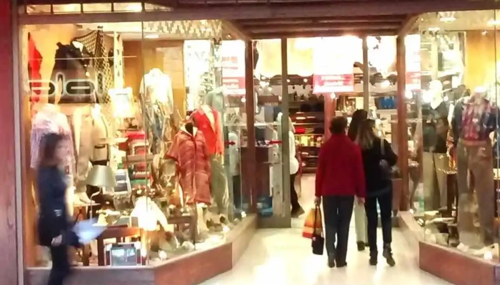 Azabache -    La Casa Del Gaucho Direccion - Río Cuarto