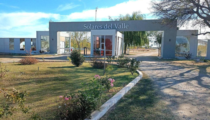 Barrio Privado Solares Del Valle -  De Los Visitantes - Merlo