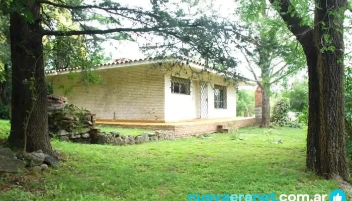 Bosquecito Del Rio Exterior - Agua de Oro