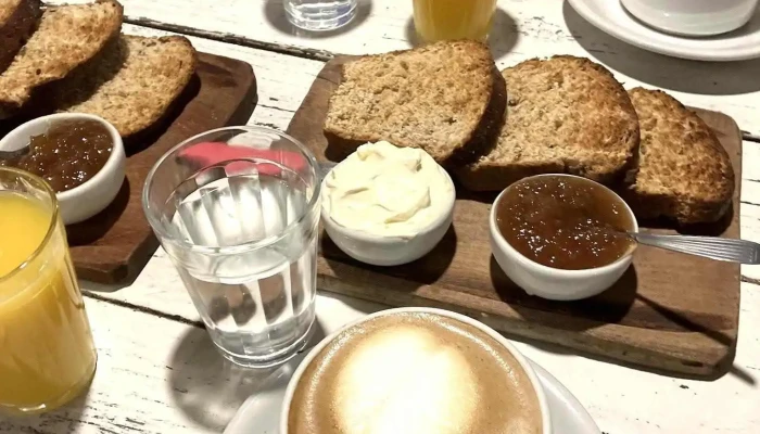 Cafeteria Lo De Lola -  Comida Y Bebida - 183mendiolaza