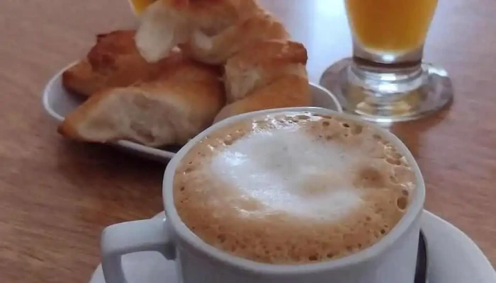 Cafeteria Pasteleria Sabores Comida Y Bebida - Camilo Aldao