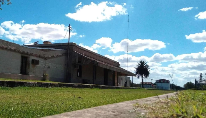 Casa De La Cultura -  Cerca De Mi - Las Rosas