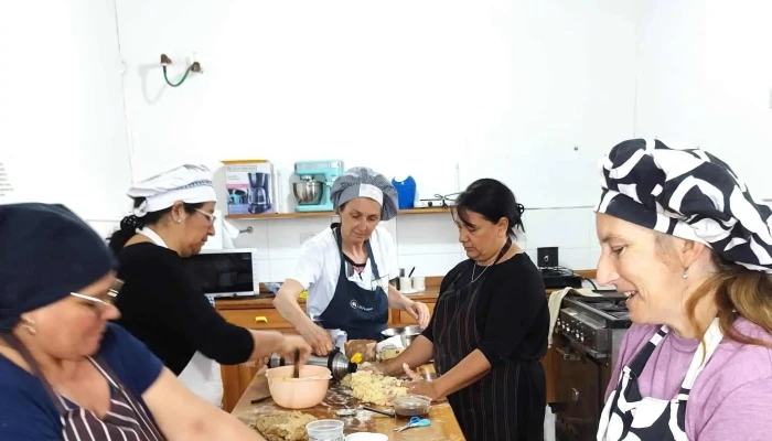Casa De La Cultura -  Promocion - Las Rosas