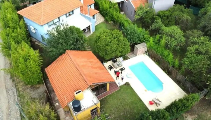 Casa El Mollar. Alquiler vacacional. Capacidad 12 personas. - Merlo