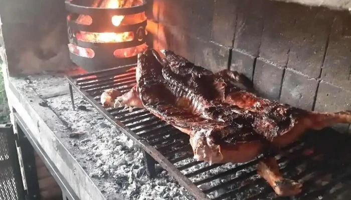 Casona Mi Capricho -  Comida Y Bebida - Huerta Grande
