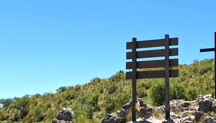Cerro La Banderita -  Videos - La Falda