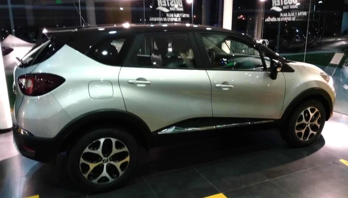 Concesionario Renault -    San Juan   France Motors Srl Interior - Villa Krause