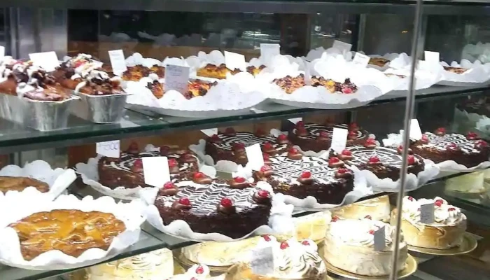 Confiteria Flores Portenas Pastel - Cdad. Autónoma de Buenos Aires