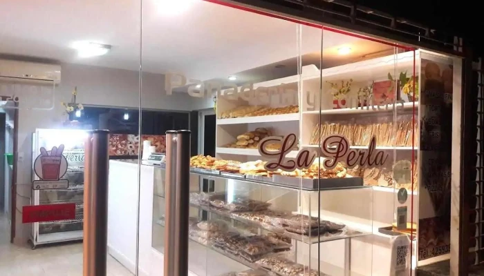 Confiteria Y Panaderia La Perla - San Francisco
