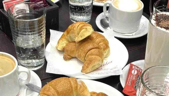 Del Rededor -  Panaderia Confiteria Promocion - Cdad. Autónoma de Buenos Aires