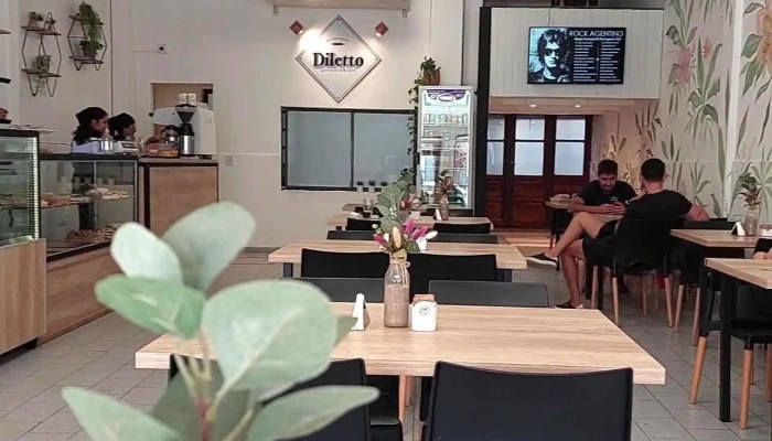 Diletto Panaderia Cafe Videos - Río Cuarto