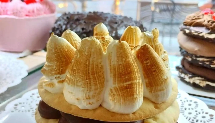 Dona Maria Panaderia Y Cafeteria Comida Y Bebida - La Francia
