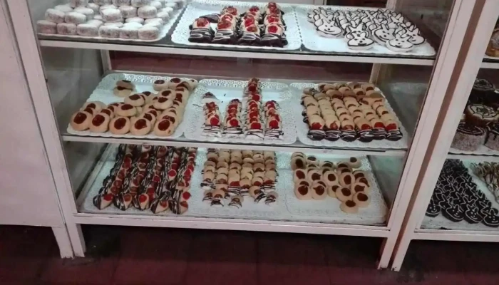 Dulces Tentaciones panadería // confitería y pizzeria - Saladas