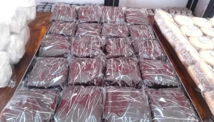 El Bollito Alfajores Productos Artesanales Comida Y Bebida - Villa Giardino