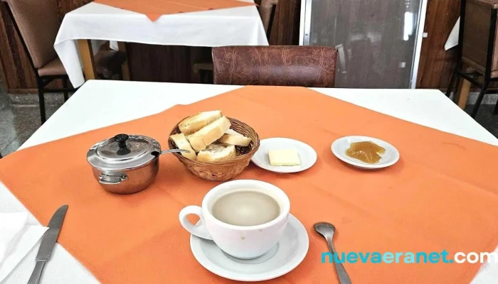 Hotel Brero -  Comida Y Bebida - Monte Caseros