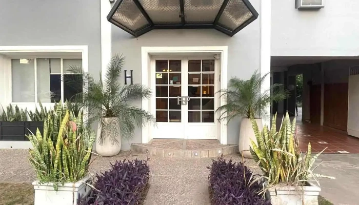 Hotel El Portal -  Exterior - Las Rosas