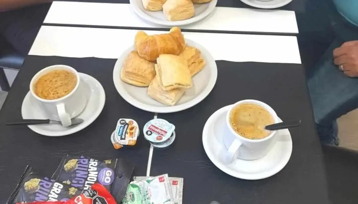 Hotel Kiri -  Comida Y Bebida - Gral. Cabrera