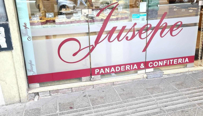 Jusepe -  Vitrina - La Falda