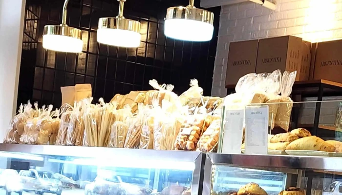 La Argentina Confiteria Y Panaderia Abierto Ahora - Cta