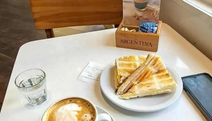 La Argentina -  Cortado - Cdad. Autónoma de Buenos Aires