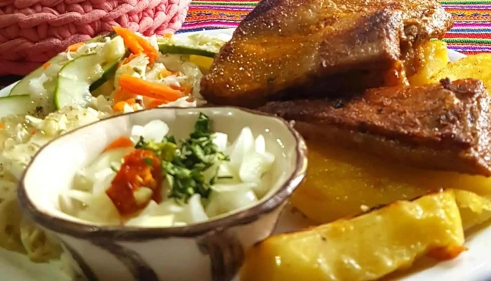La Casona Peruana De Los Paredones -  Comida Y Bebida - Charbonier