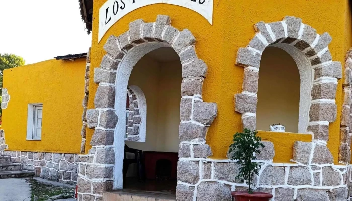 La Casona Peruana De Los Paredones -  Donde - Charbonier