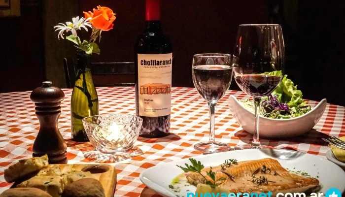 La Casona Restaurant -  Vino - San Martín de los Andes