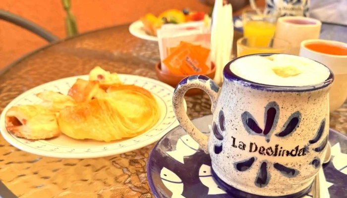 La Deolinda -    Pan Deli Donde - Las Tapias