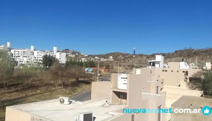 La Estanzuela -  De Los Visitantes - La Calera