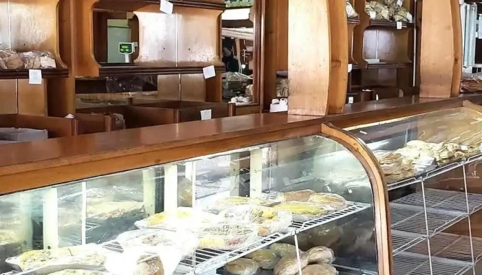 La Internacional Panaderia Confiteria Sandwicheria Ambiente - Santa Fe de la Vera Cruz