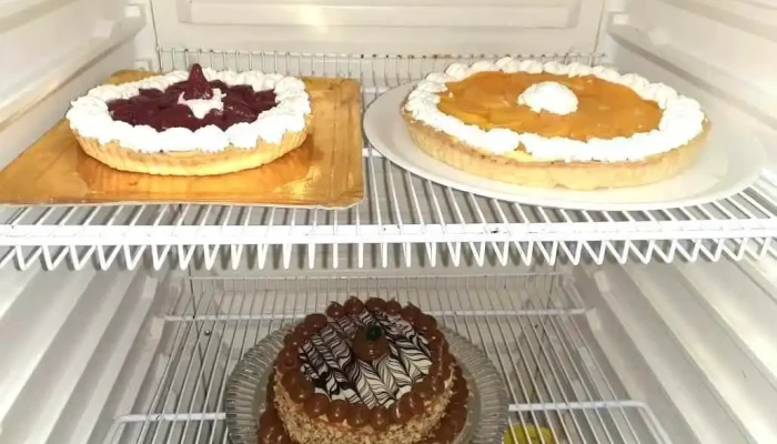 La Panederia Y Cafe -  Comida Y Bebida - Gdor. Gregores