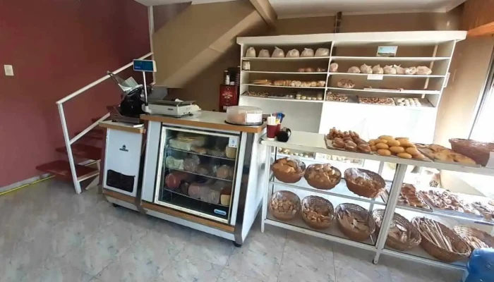 La Panederia Y Cafe -  Direccion - Gdor. Gregores