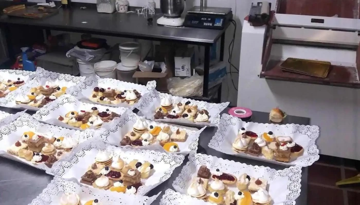 La Pasteleria -  Comida Y Bebida - Villa de María