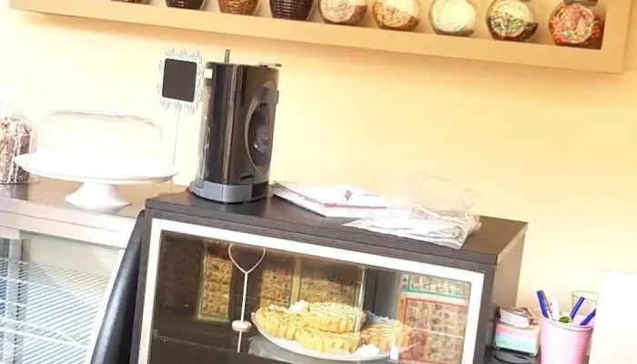 La Pasteleria De Araceli Vitrina - Saladas