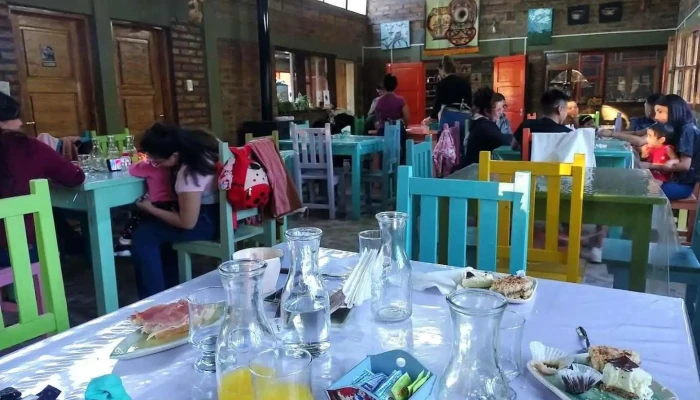 La Pierina, casa de té - Iglesia