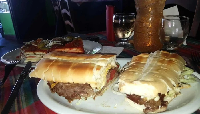 La Taberna De Angelo Bar -    Cafe Comida Y Bebida - Monteros