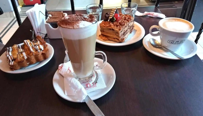 Le Petit 2 Panaderia Comida Y Bebida - Cdad. Autónoma de Buenos Aires