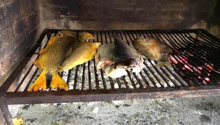 Los Laureles Cabanas Comida Y Bebida - Paso de la Patria