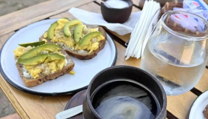 Madre Raiz Panaderia Consciente Comida Y Bebida - La Población