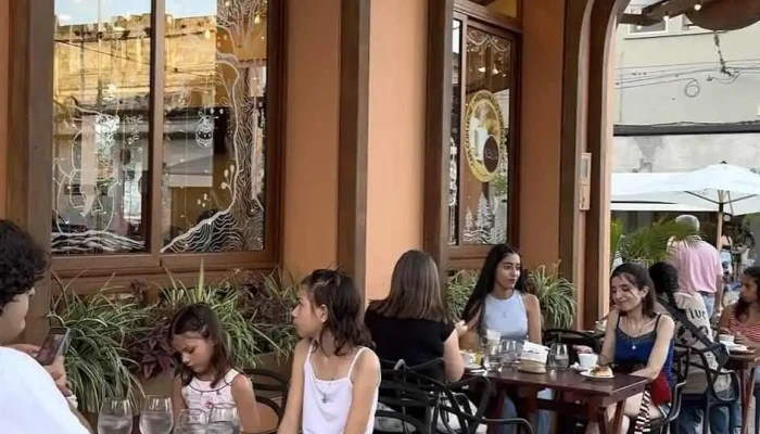Manzano Panaderia Y Confiteria Ambiente - Concepción