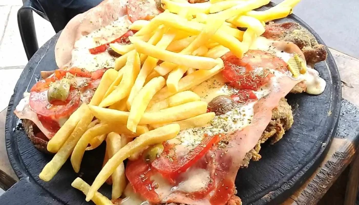 Mar Rojo Resto Bar -  Milanesa - Monteros