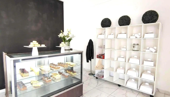 Martin Sandoval Patisserie -  Abierto Ahora - Monteros