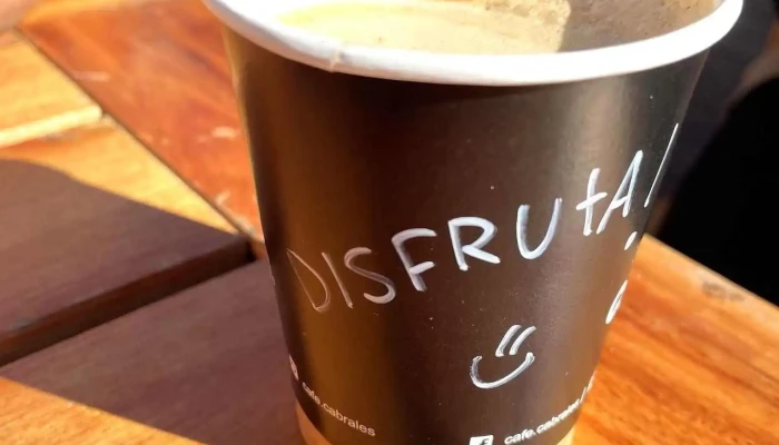 Mujicas Coffee Comida Y Bebida - San Martín de los Andes